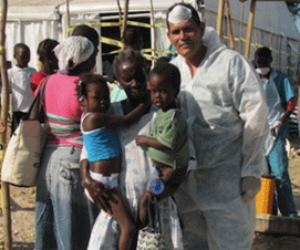 New York Times destaca esfuerzo de Cuba en la lucha contra el cólera en Haití