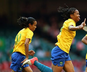 Londres 2012: Fútbol femenino abrió el libro olímpico