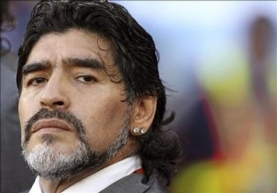 Comprueban en China que la firma de Maradona era falsa