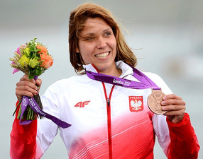 Una atleta polaca de Londres 2012 subasta su medalla para salvar a una niña enferma