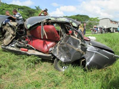 Tres muertos y 27 heridos en accidente en Villa Clara