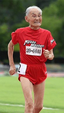 Un japonés de 103 años desafía a Usain Bolt