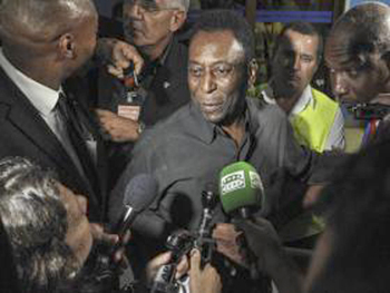 Pelé y el Cosmos de Nueva York ya están en Cuba