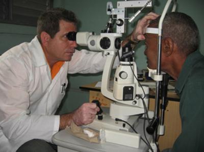 Una operación inusual en Villa Clara: Tensión ocular irreverente