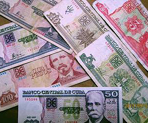 20160423034956-pesos-cubanos.jpg