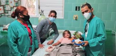 Complejo «Santa Rosalía» dona artículos a la Sala de Oncohematología pediátrica
